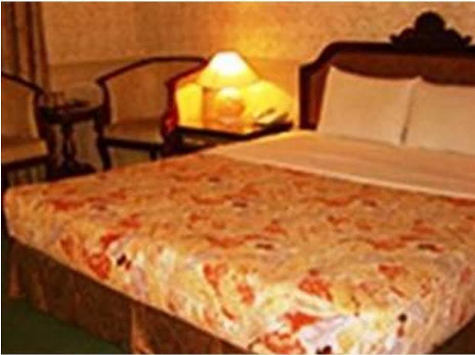 טאיצ'ונג Forbes Hotel מראה חיצוני תמונה